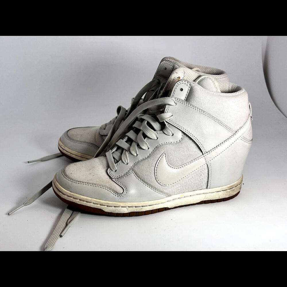 Nike Womens Dunk Sky Hi Essential‎ 644877 White Basketball Shoes Sneakers Sz 7